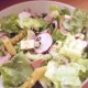 salat s cestovinou a pestom